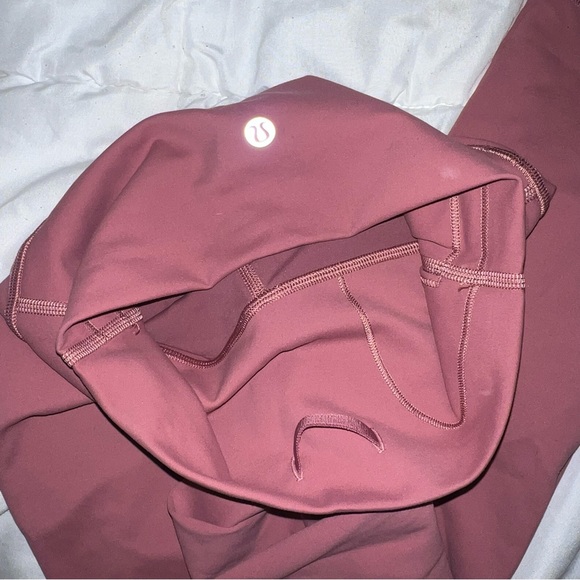 Lululemon leggings 25" - Picture 4 of 5
